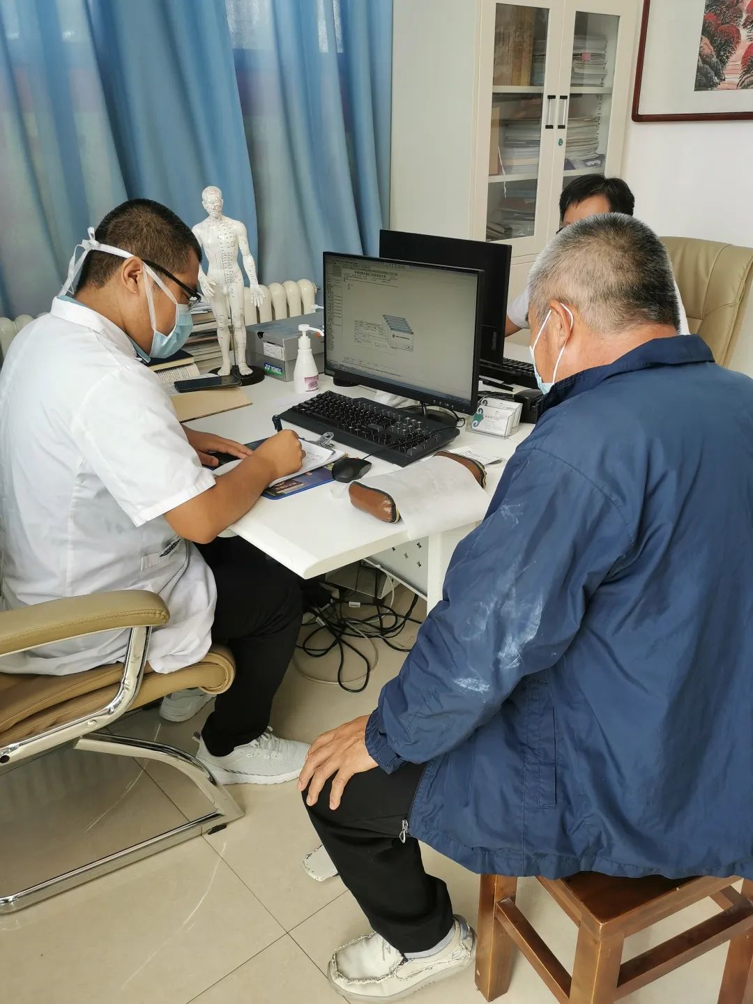 1661326503419775.jpg 640 (3).jpg