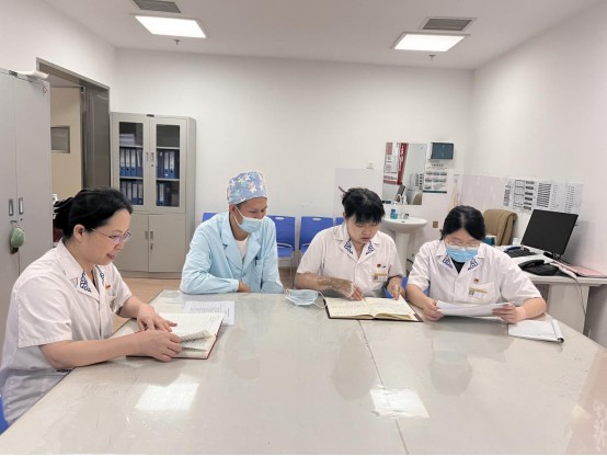 1689041575810976.jpg 640~2.jpg